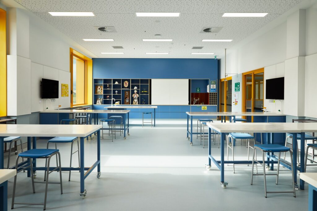 03-LEVEL-1-SCIENCE-LAB_220413-Santa-Sophia_0115-min 03-LEVEL-1-SCIENCE-LAB_220413-Santa-Sophia_0115-min
